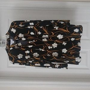 Liz Claiborne womens top M